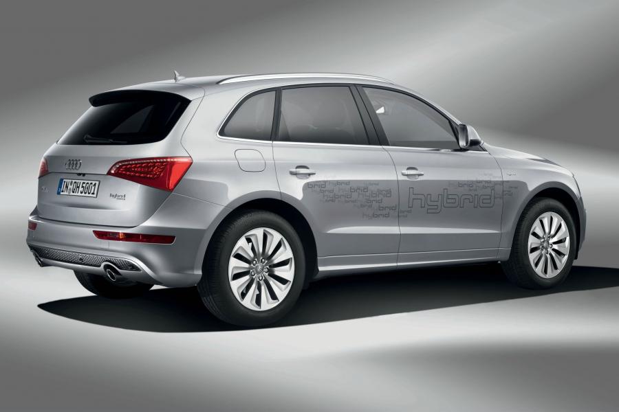  Audi Q5 Hybrid Quattro (8R) 2011 года  (фото 22 из 40)